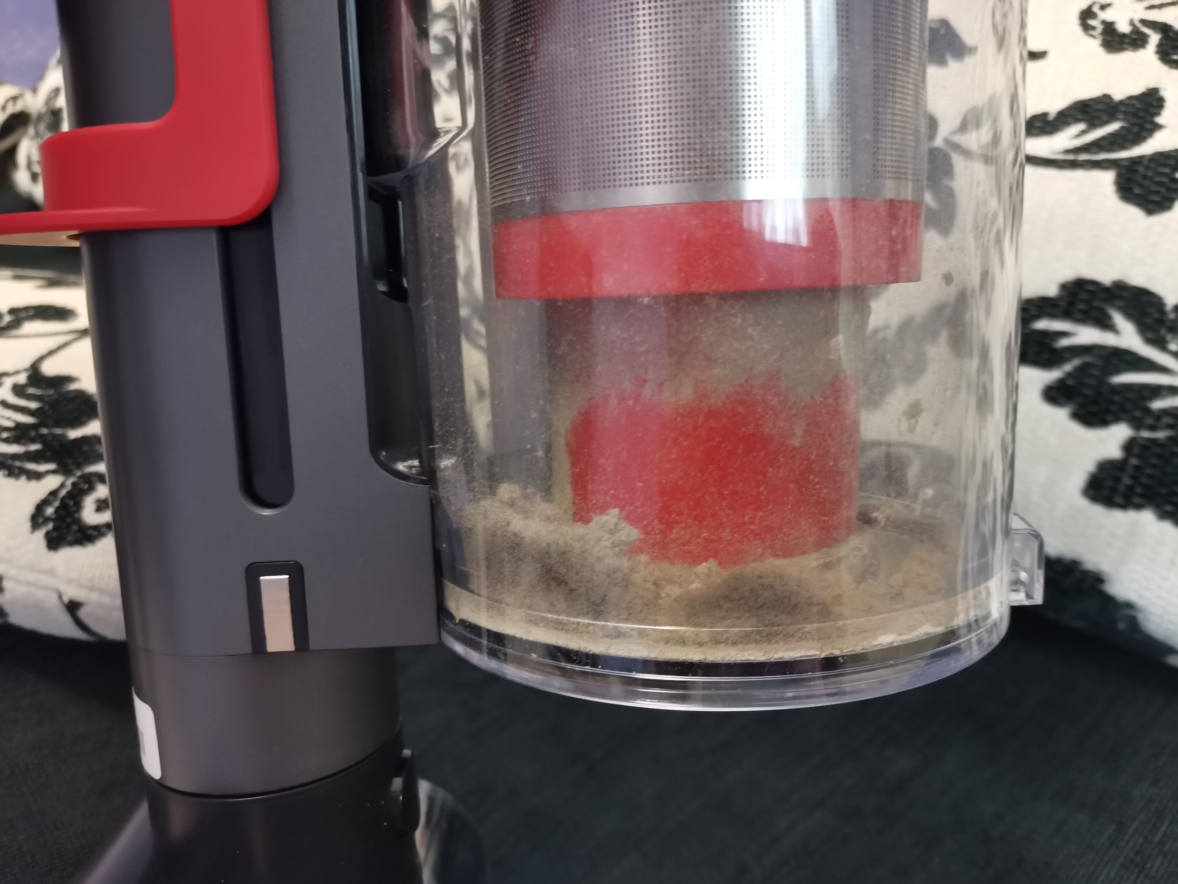 Deerma T50W уборка дивана